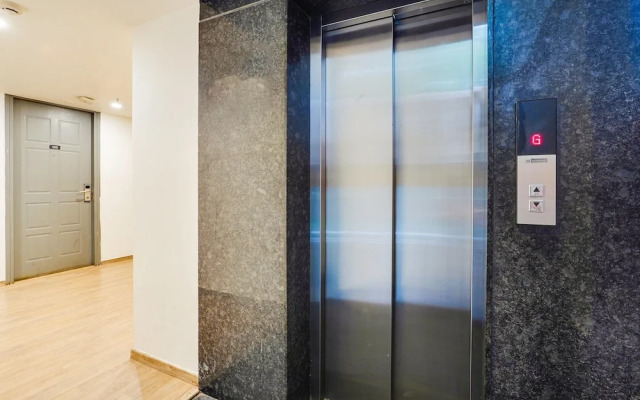 Premium Stays at Oak Indranagar