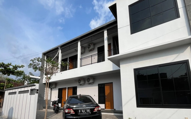 Kaira Room Guest House Syariah Mitra RedDoorz