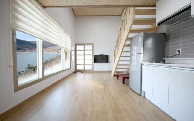 Jindo Arirang Beach Pension