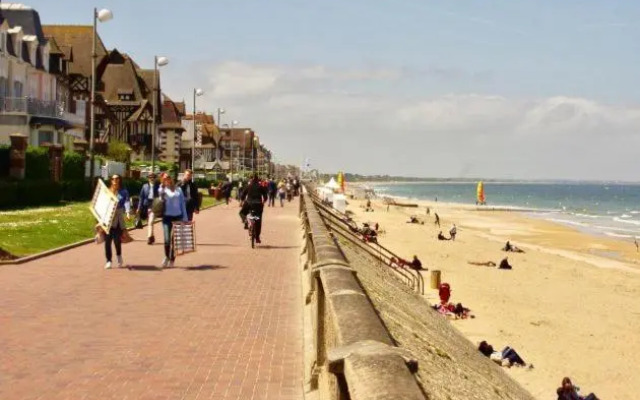 Cabourg T2 proche plage