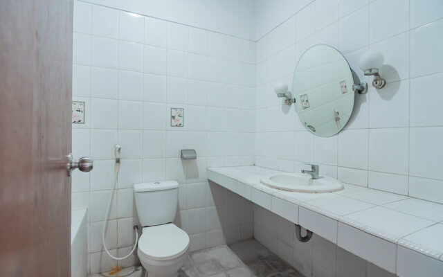 Dequr Hotel Dipati Ukur Mitra RedDoorz