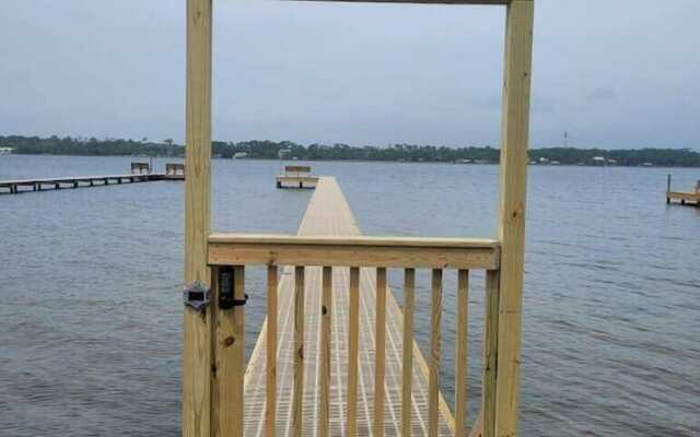 Relaxing 2bd/2ba w/ Partial View & Pool