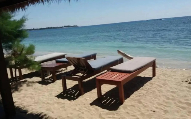 Bintang Beach 2 by Anis