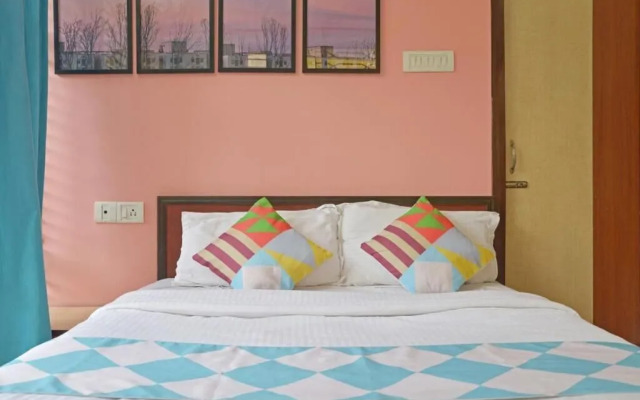 Goroomgo Space Town Kolkata