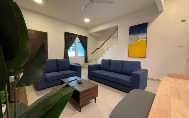 Dreamscape Apartment @ Golden Hills