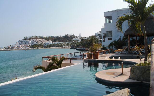 Villas del Palmar Manzanillo with Beach Club