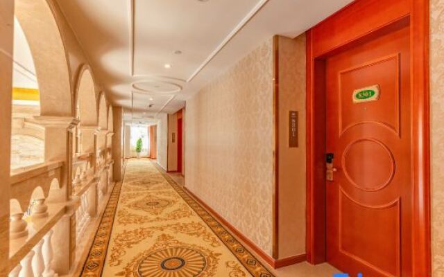 Vienna Hotel Fujian Quanzhou Anxi County Baolong Square