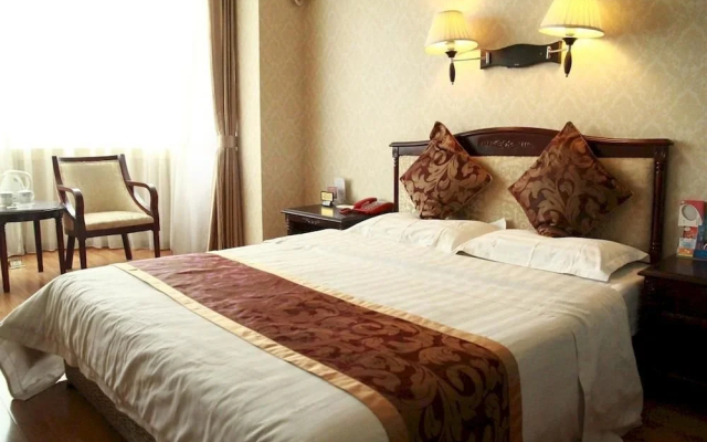 Traffic Hotel Chengdu