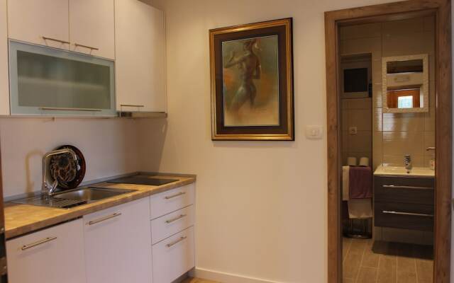 Apartment House Vitaic