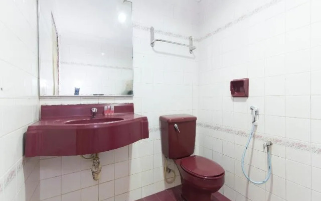 OYO 472 Comfort Hotel 1