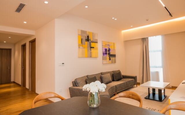May Seven Service Apartment