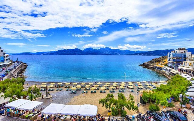 Beautiful Villa near Sea in Agios Nikolas