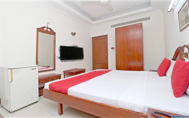 Hotel Plaza by OYO Rooms