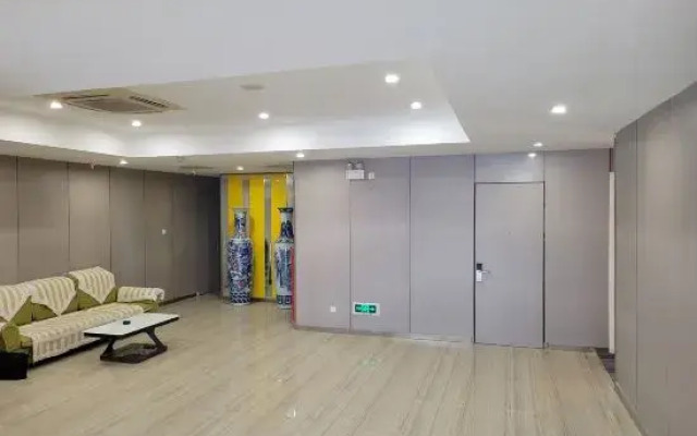 7-Day Chain Hotel (Tianjin Eye Jinshiqiao Subway Station Branch