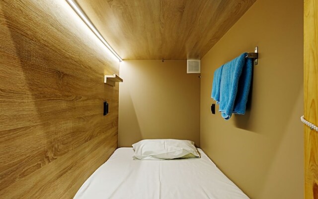 SleepQB Hostel