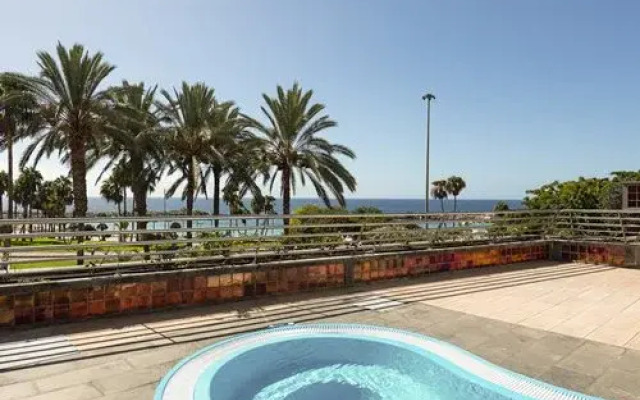 Amadores Beach Club
