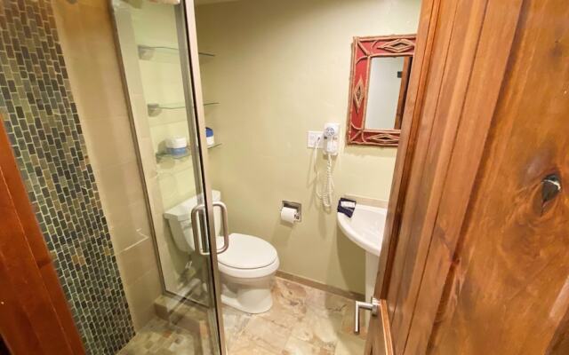 #307 Vail International