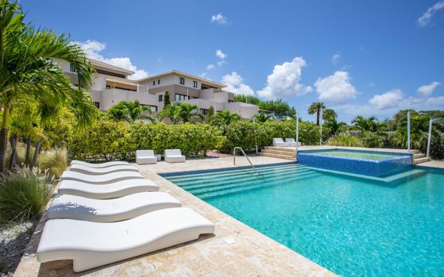 Blue Bay Green View