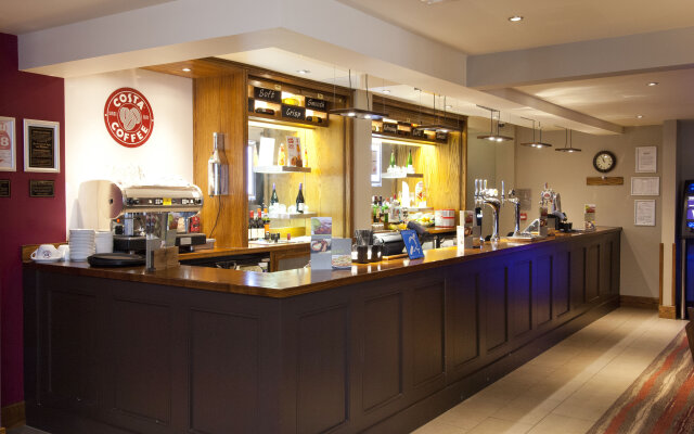 Premier Inn Bristol Cribbs Causeway - M5 J17