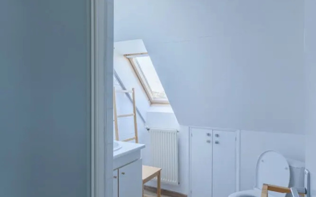 Family Home 2 Steps From the Beach