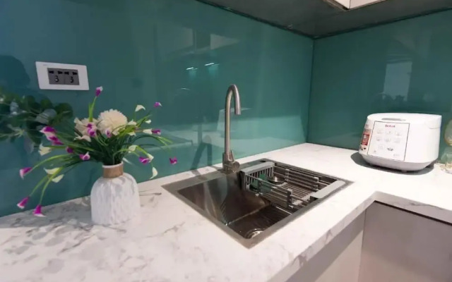 Luxe Paradise Suites Hotel Hoang Cau