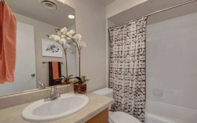 Downtown Suites by Barsala