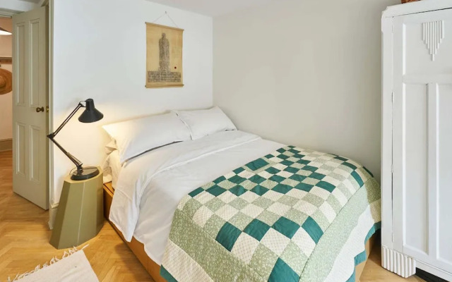 Host Stay Brunswick Place Flat