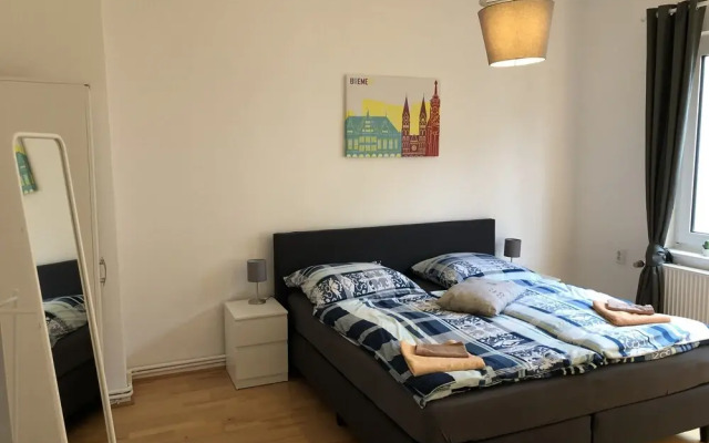 Living at Klassvilla - Newtown No. 2