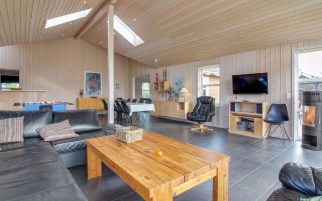 "Alyna" - 850m from the sea in NW Jutland