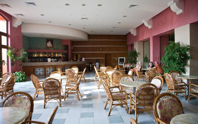Hrizantema- All Inclusive Hotel