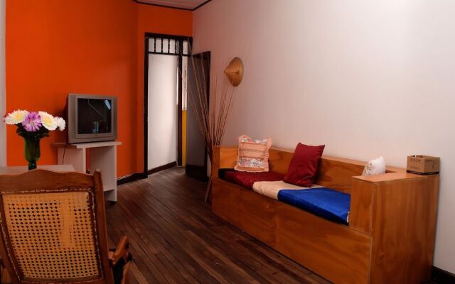 Hostal Versalles