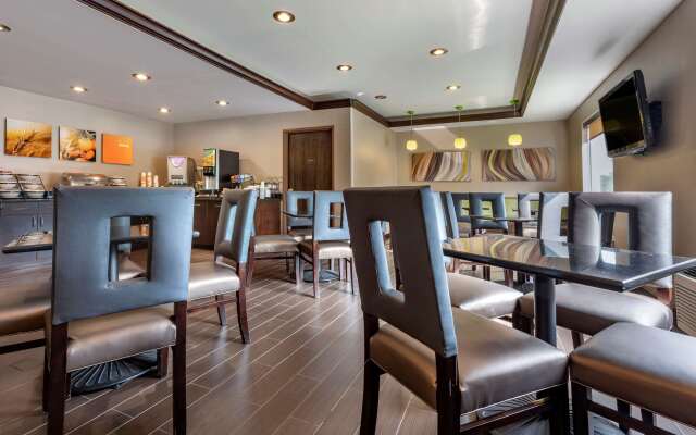 Comfort Inn & Suites Butler