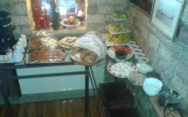 Nisista Lodge Mountain View