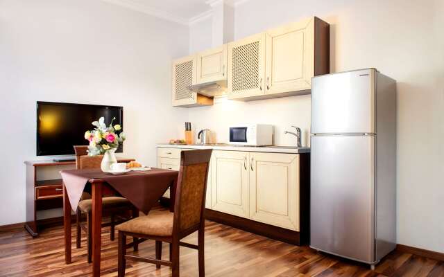 Greguar Hotel & Apartments