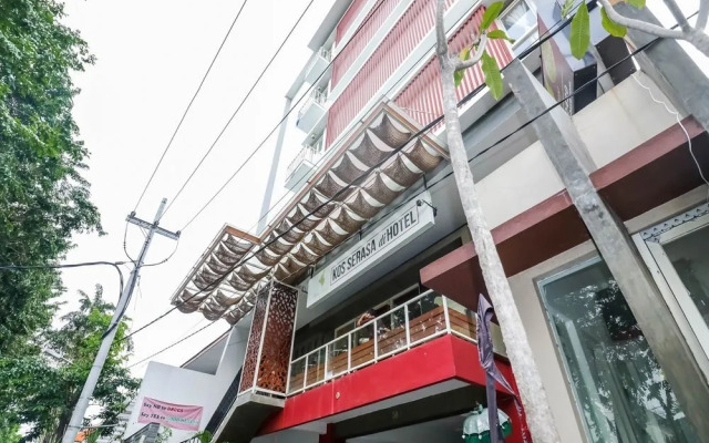 RedDoorz near Exit Toll Kota Satelit 2