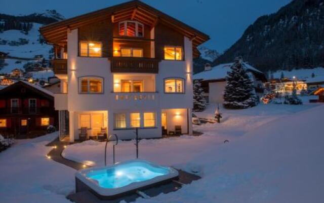 Apartments Antines