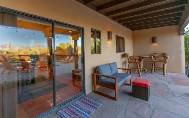 Spectacular Views Heated Pool Outdoor BBQ