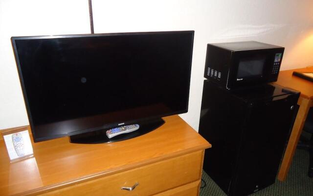 Magnuson Grand Hotel and Conference Center