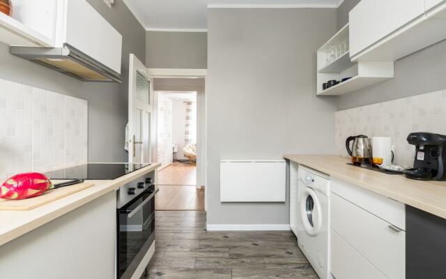 Family Apartment Promienista by Renters