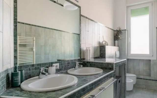 Modern Petroleum Apartment by Wonderful Italy