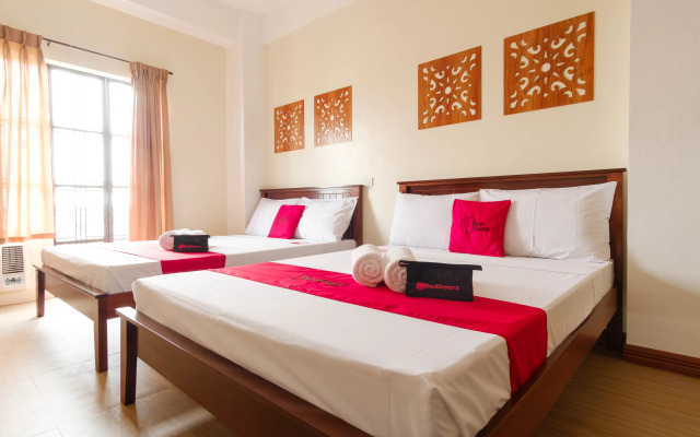RedDoorz Plus near Johnson and Johnson Paranaque