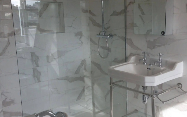 The Inverleith Hotel