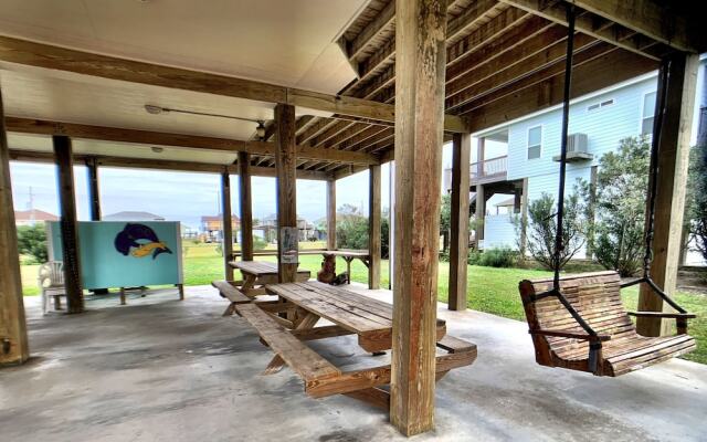 Family Ties - 3 Br Home