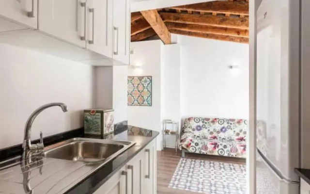 Center-2Br, 2Ba-Attic-Terrace,View, Wi-Fi, A/C