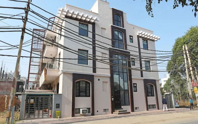 Oyo 11606 Hotel K R Group