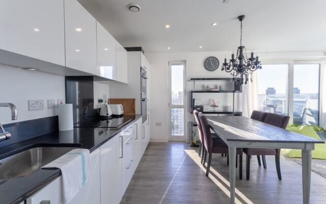 3 Bedroom Apartment With Views