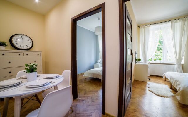 Rainbow Apartments 5