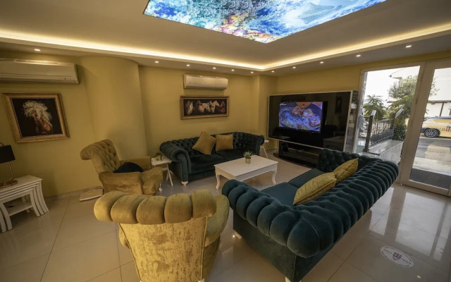 Silver Tower Residence