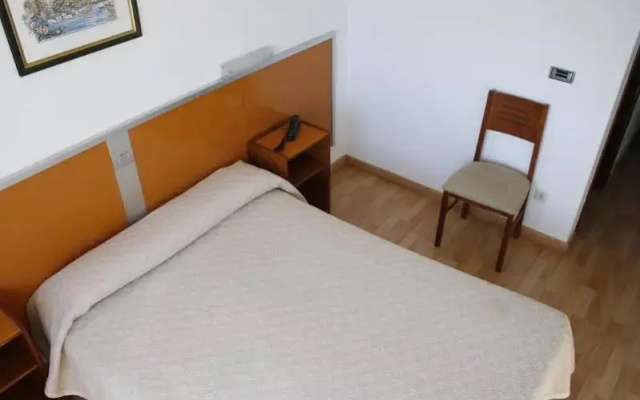 Hostal Liste