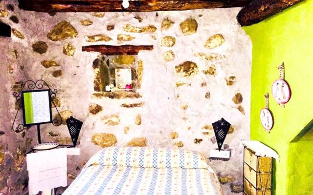 House With 2 Bedrooms in Benaocaz, With Wifi